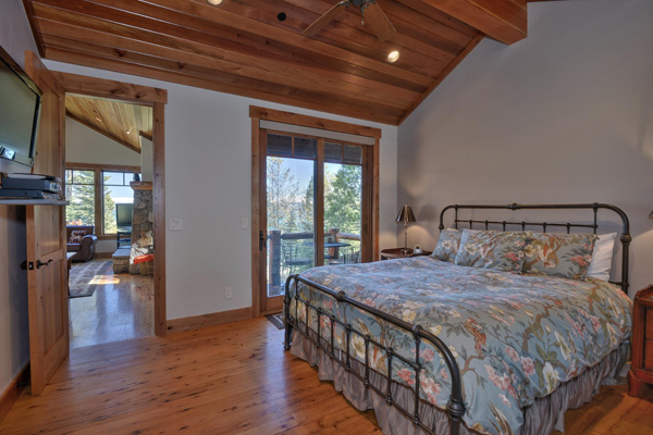 Tahoe Vacation Rentals - Lake Front House - Master Suite